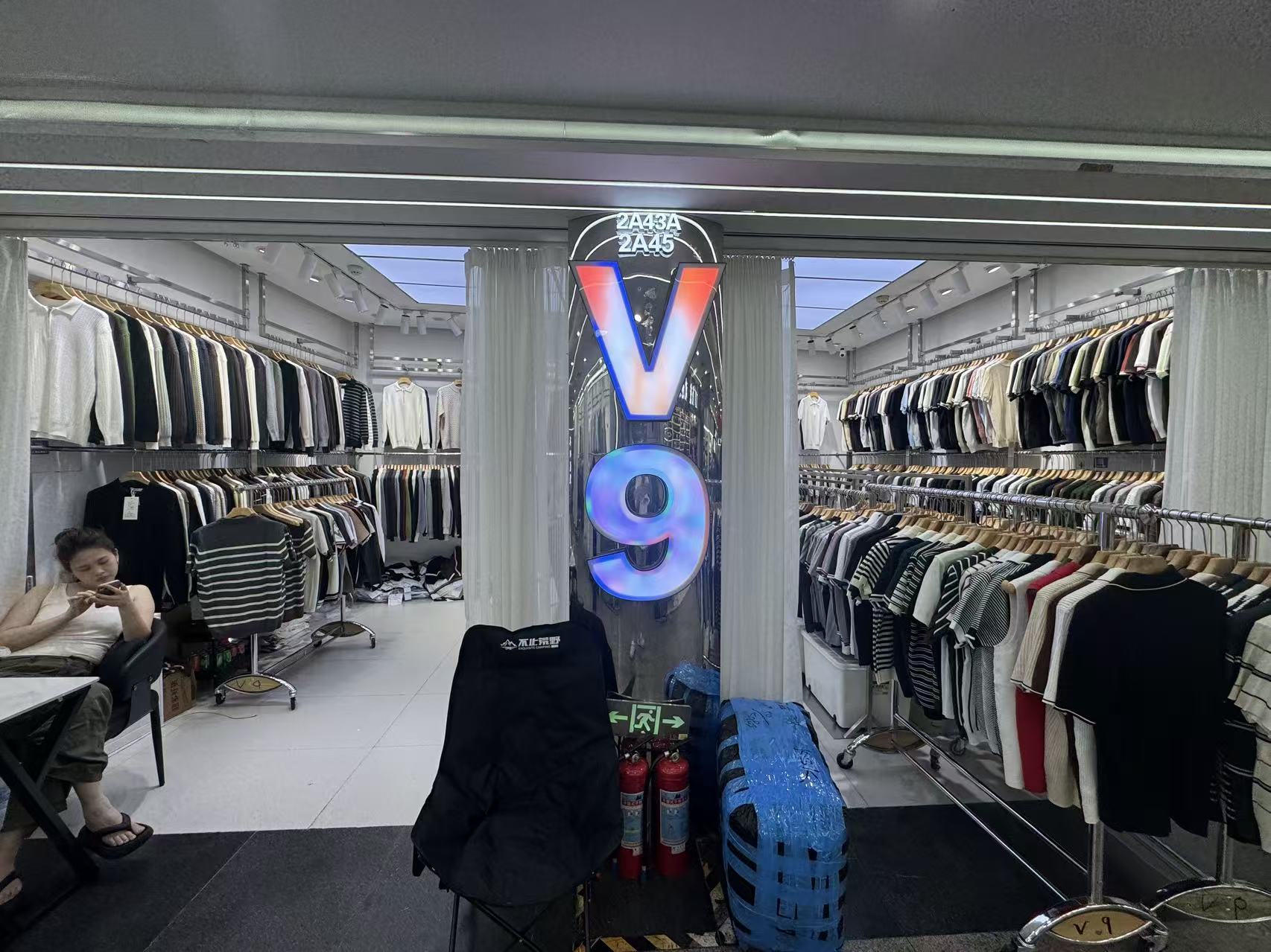V9
