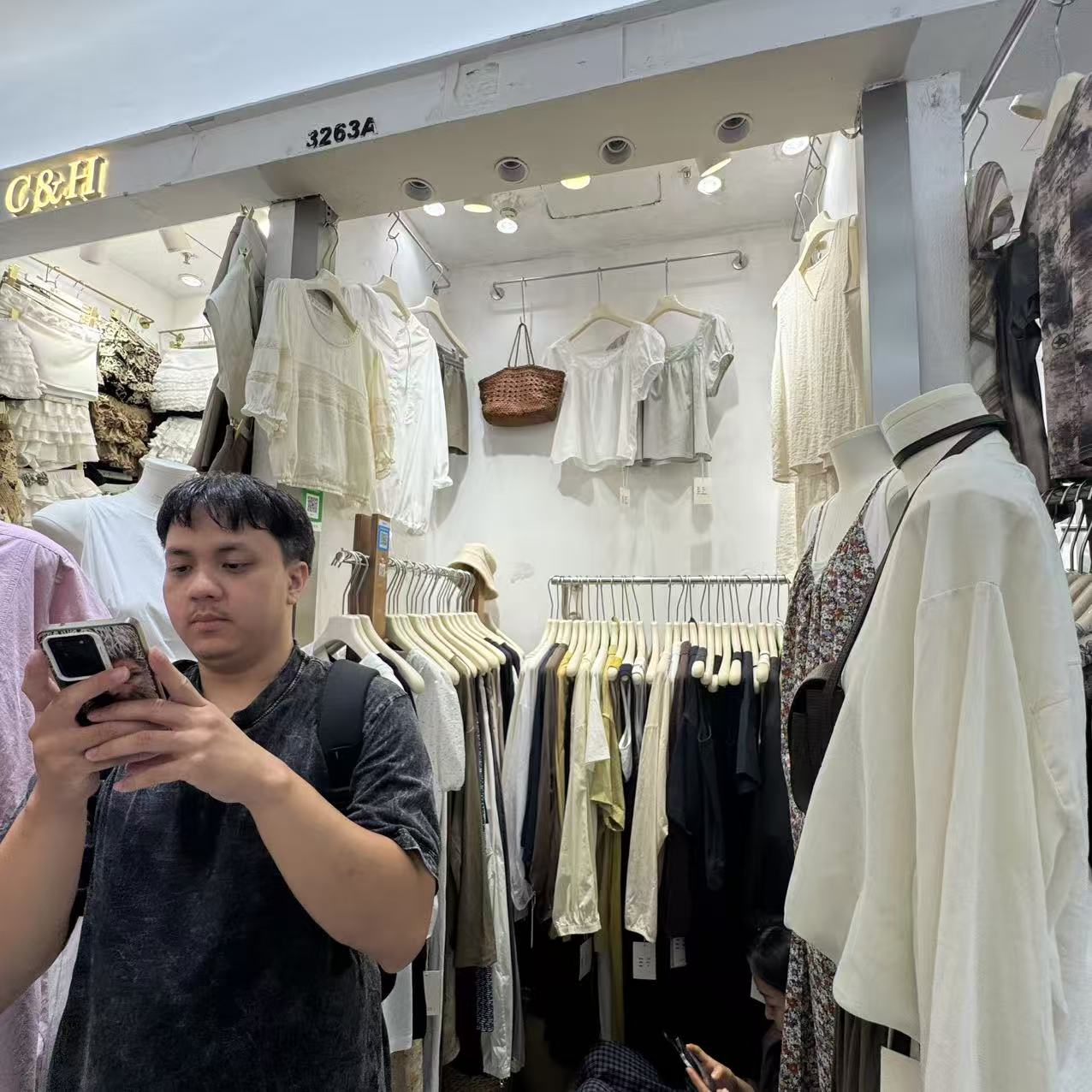 💰 Normcore 💰