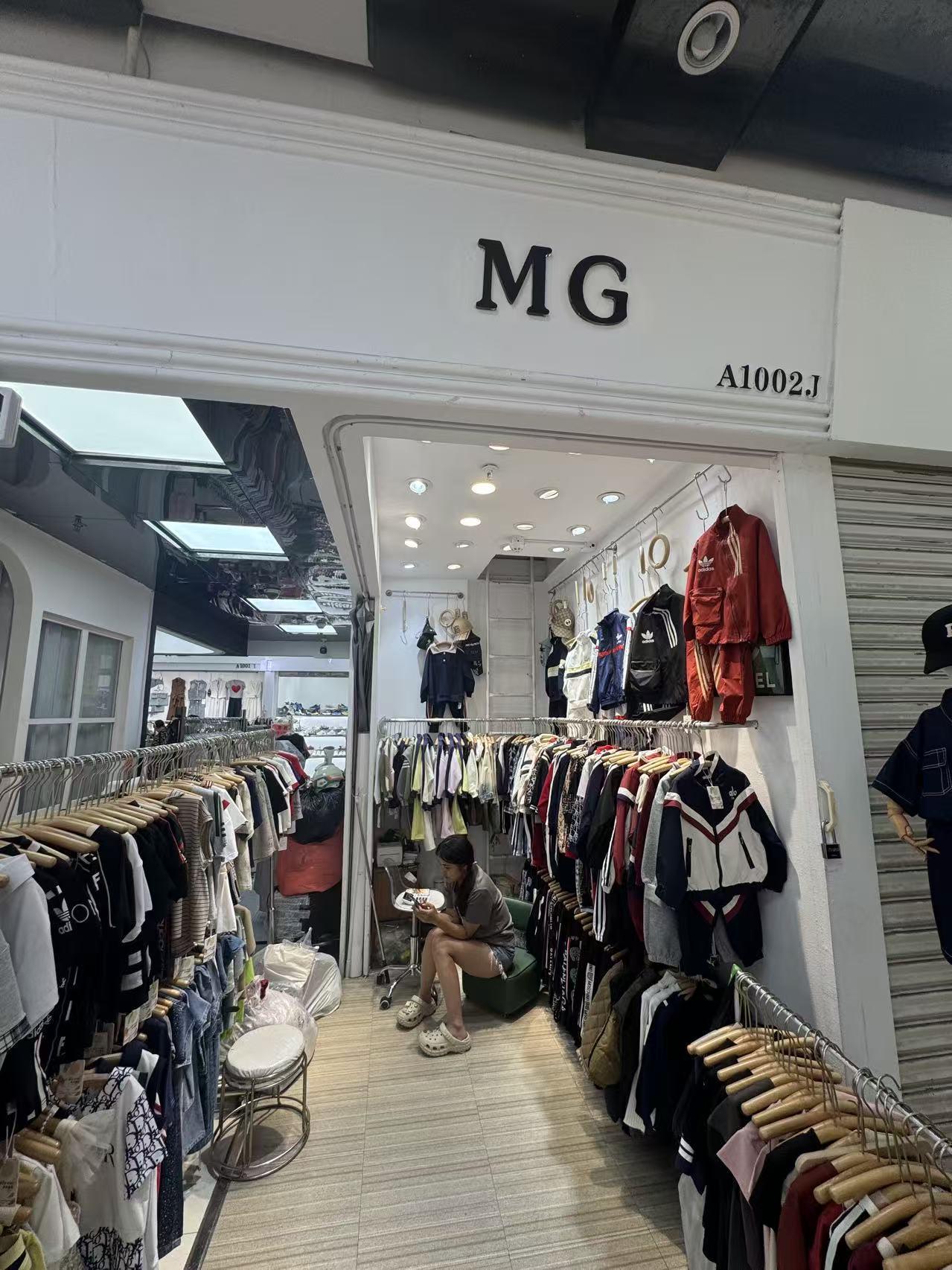 MG
