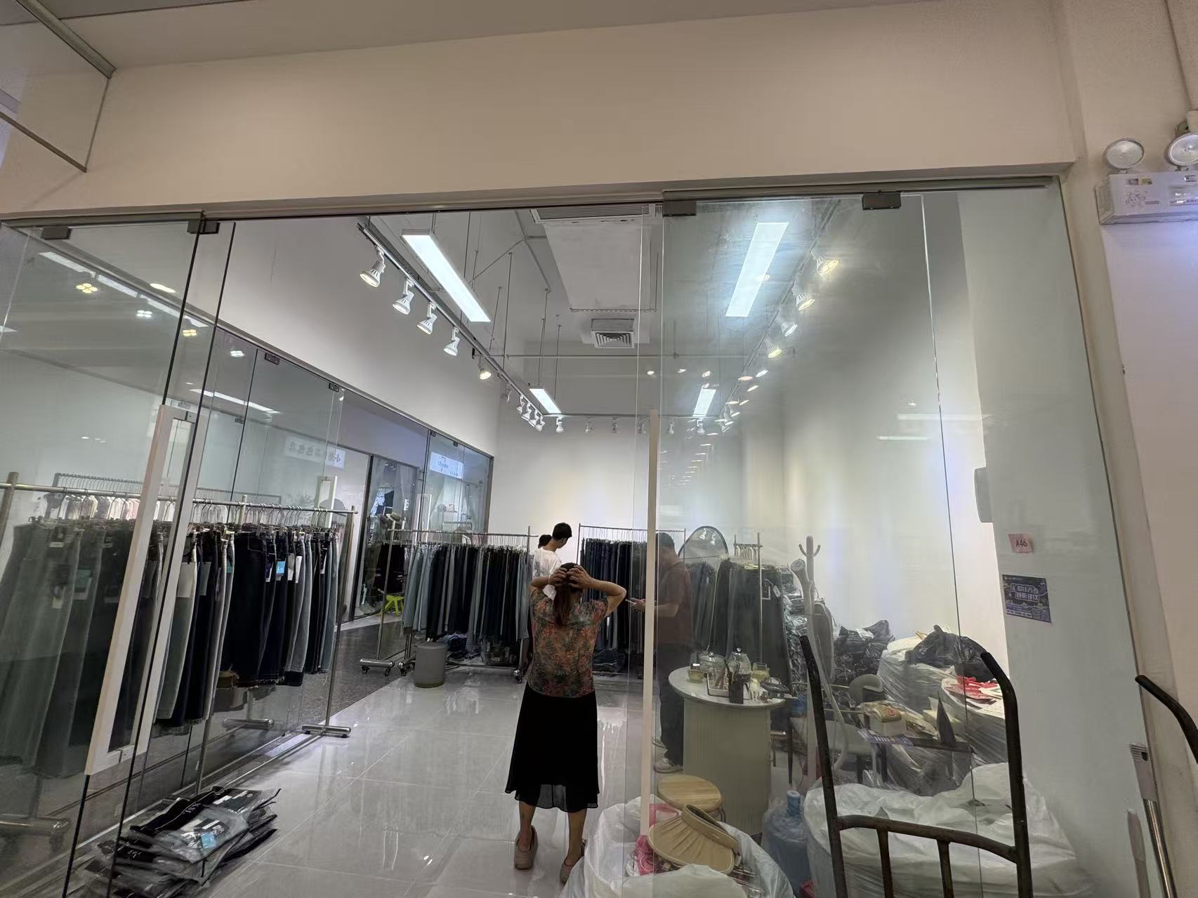 广州服装贸易 宝哥